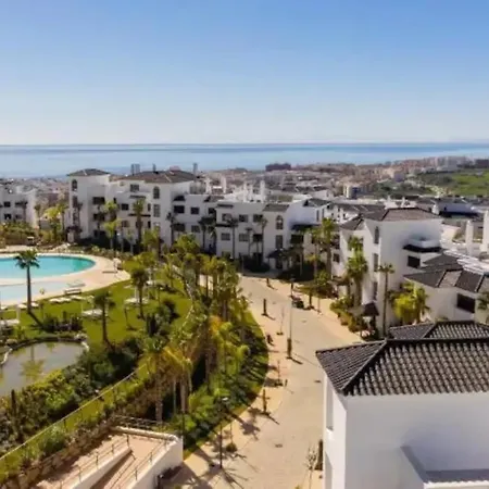 Hills Luxury 3 Bed Appartement