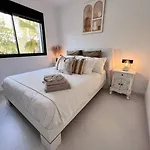 Hills Luxury 3 Bed 아파트 *